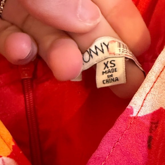 Floral Maxi Dress with Red and Orange Accents - Picture 4 of 4